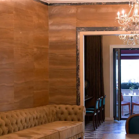 2115 Boutique Vandrarhem Durrës