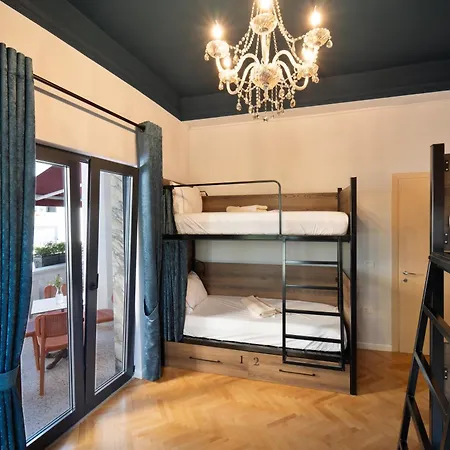 2115 Boutique * Durrës