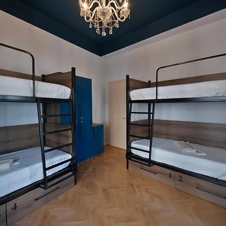 2115 Boutique Durrës