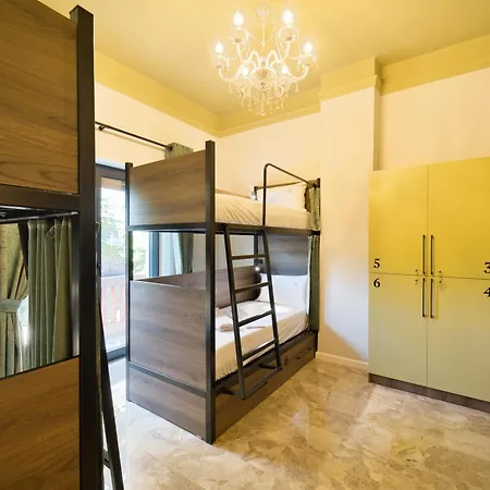 2115 Boutique Vandrarhem Durrës