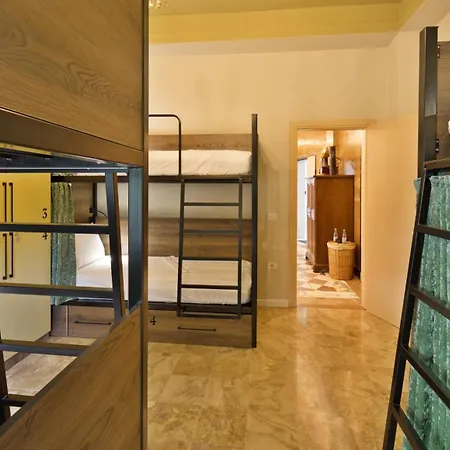 Hostel 2115 Boutique Durrës