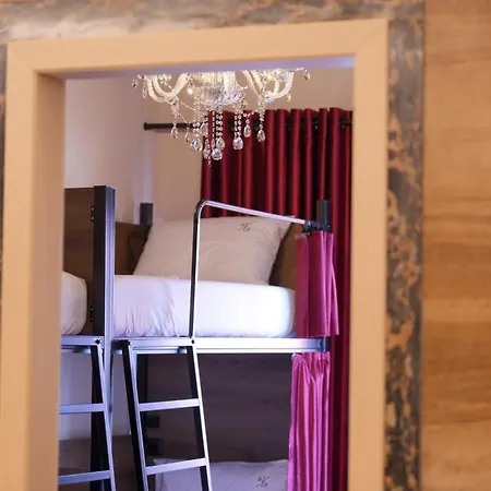 2115 Boutique Auberge de jeunesse *