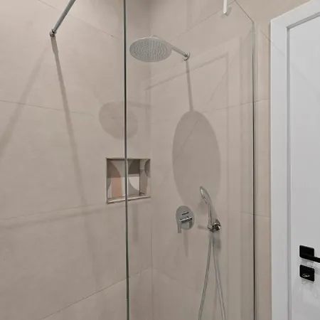 2115 Boutique Hostel Durrës