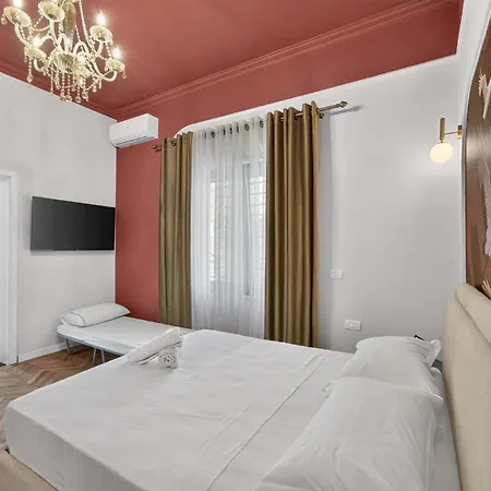 2115 Boutique * Durrës